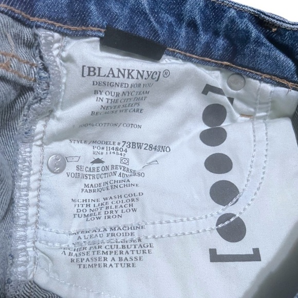 NWT Blanknyc The Madison Crop Destroyed Denim Jean Size 28 - Picture 5 of 7